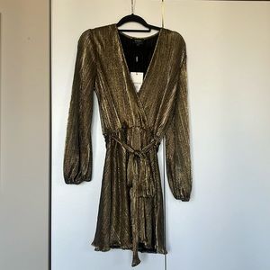 Bardot Bellissa Gold Metallic Plissé Dress Size M/8